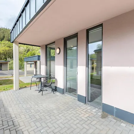 Kronenburger Couples Bungalow, Cleaning Included 別荘