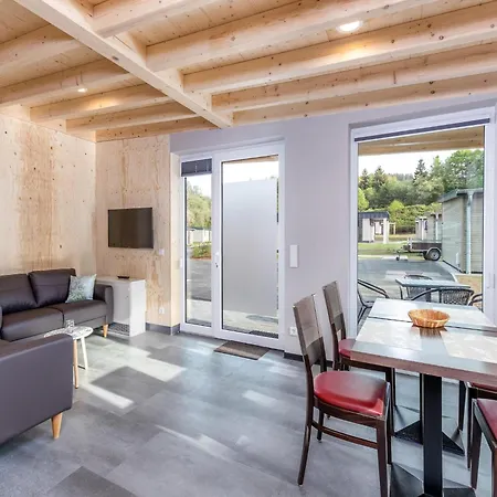 Kronenburger Couples Bungalow, Cleaning Included Hallschlag