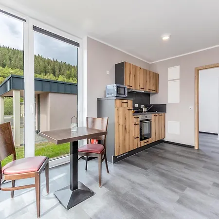 Kronenburger Couples Bungalow, Cleaning Included 別荘